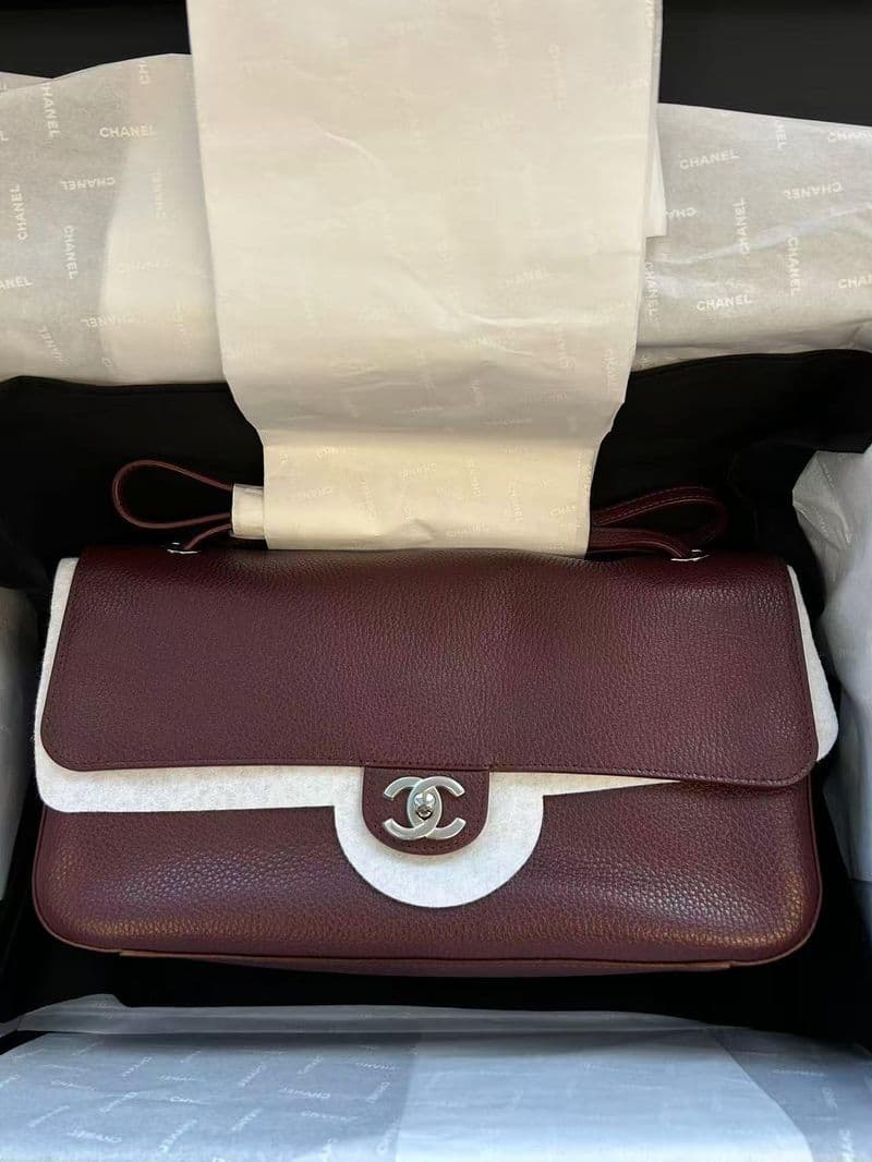 Chanel Classic Flap in Black Lamb GHW hardware