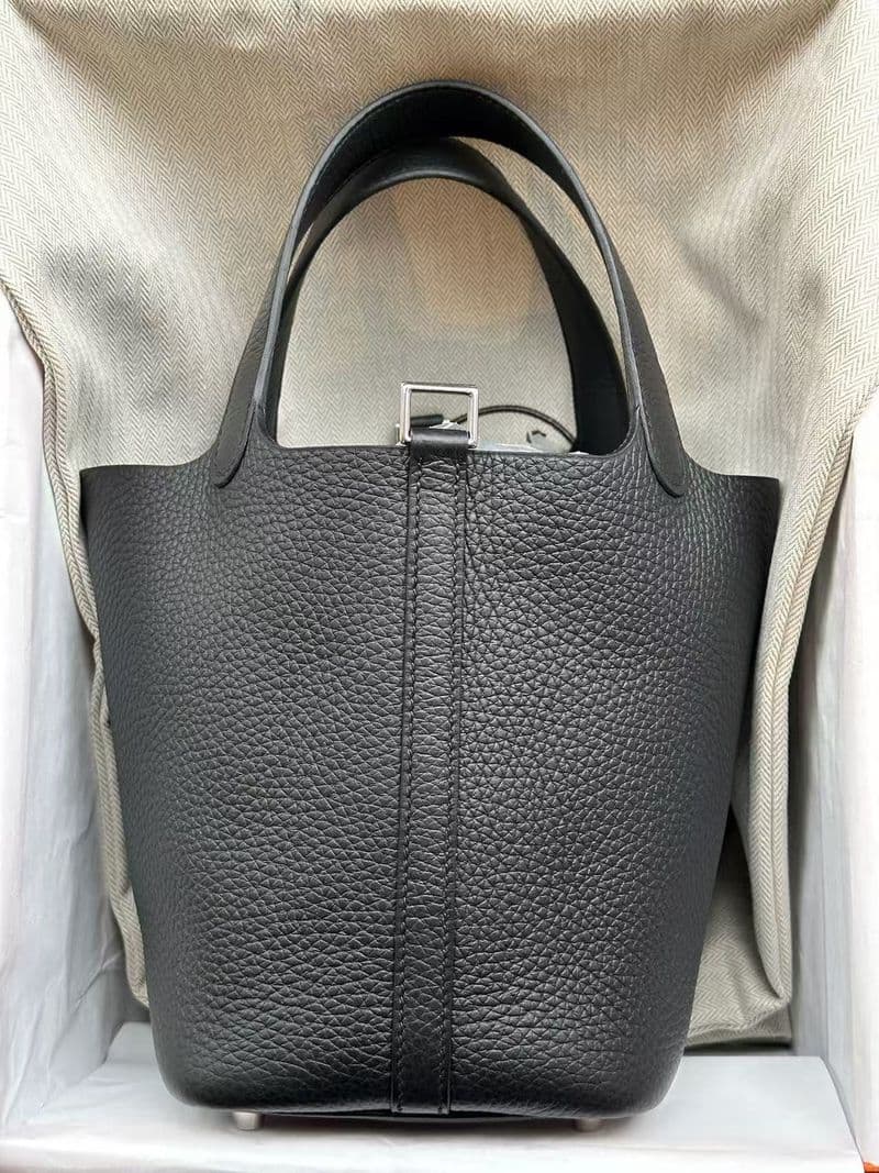 Hermès Picotin 18 18 in Black TC PHW hardware